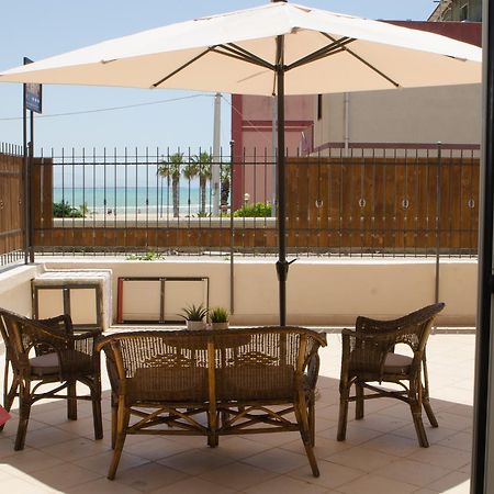 B&B Del Lido Porto Empedocle Bagian luar foto