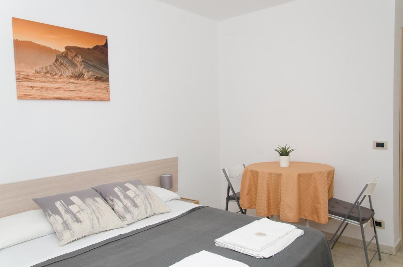 B&B Del Lido Porto Empedocle Bagian luar foto
